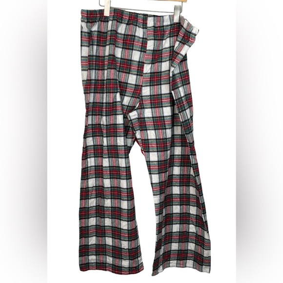 KayAnna Flannel Plaid Pajama Set - Picture 10 of 11